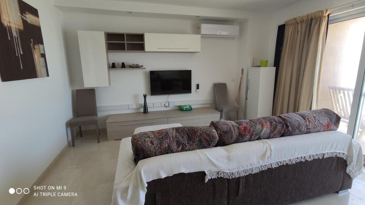 Aquamarine Sea Front - Third Floor Apartment *