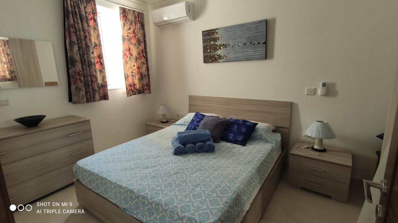 Apartment Aquamarine Sea Front - Third Floor